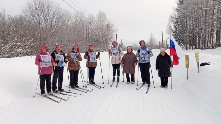 10 февраля в  Мелком ельнике  п.Нема  прошли соревнования по лыжным гонкам..